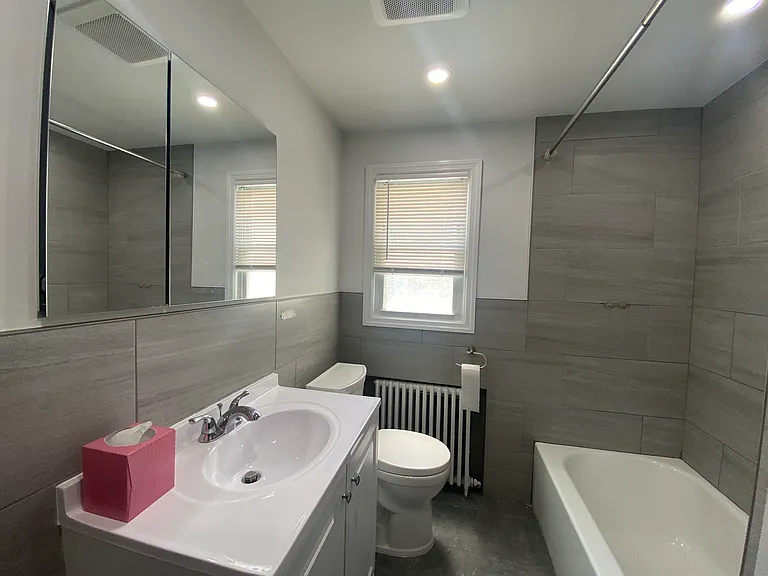 47 Emma Pl #2B — Photo 9