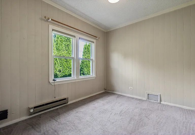 7841 12th Ave NE — Photo 11