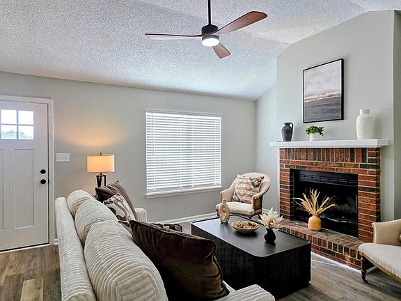 4th image of 2523 Schley Ave
