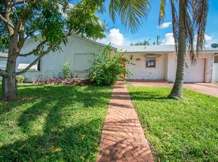 8350 NW 45th St, Lauderhill, FL 33351