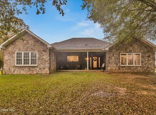 16133 Three Rivers Rd, Biloxi, MS 39532