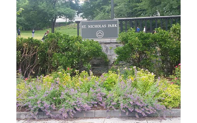 Rented by Douglas Elliman | media 32