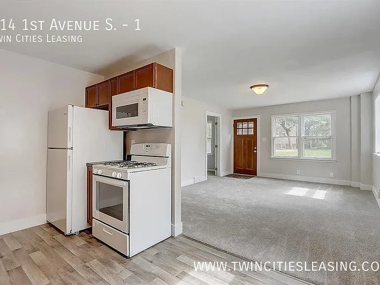 614 1st Ave S #1 — Photo 6