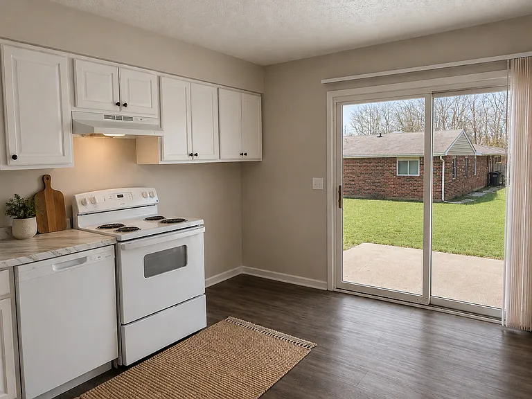 Waynedale Circle Apartments — Photo 3