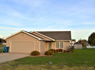 11292 Nora Ln, Carterville, IL 62918
