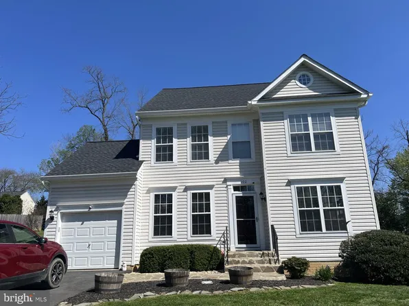 102 Delaware Ave, Hamilton, VA 20158