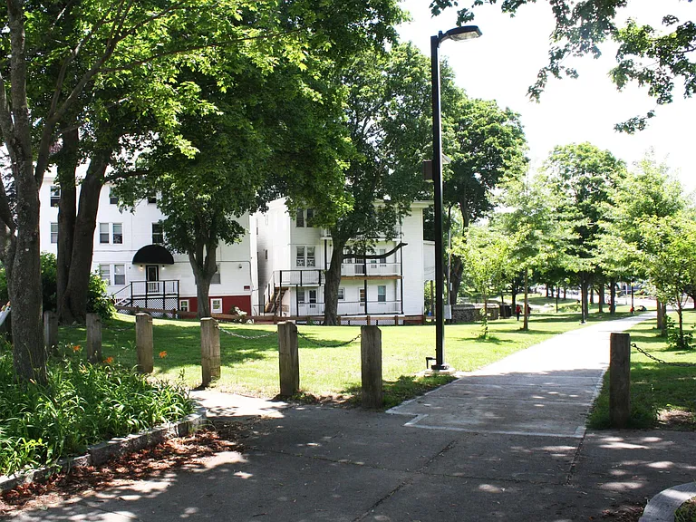 6 Gates St #1L — Photo 5