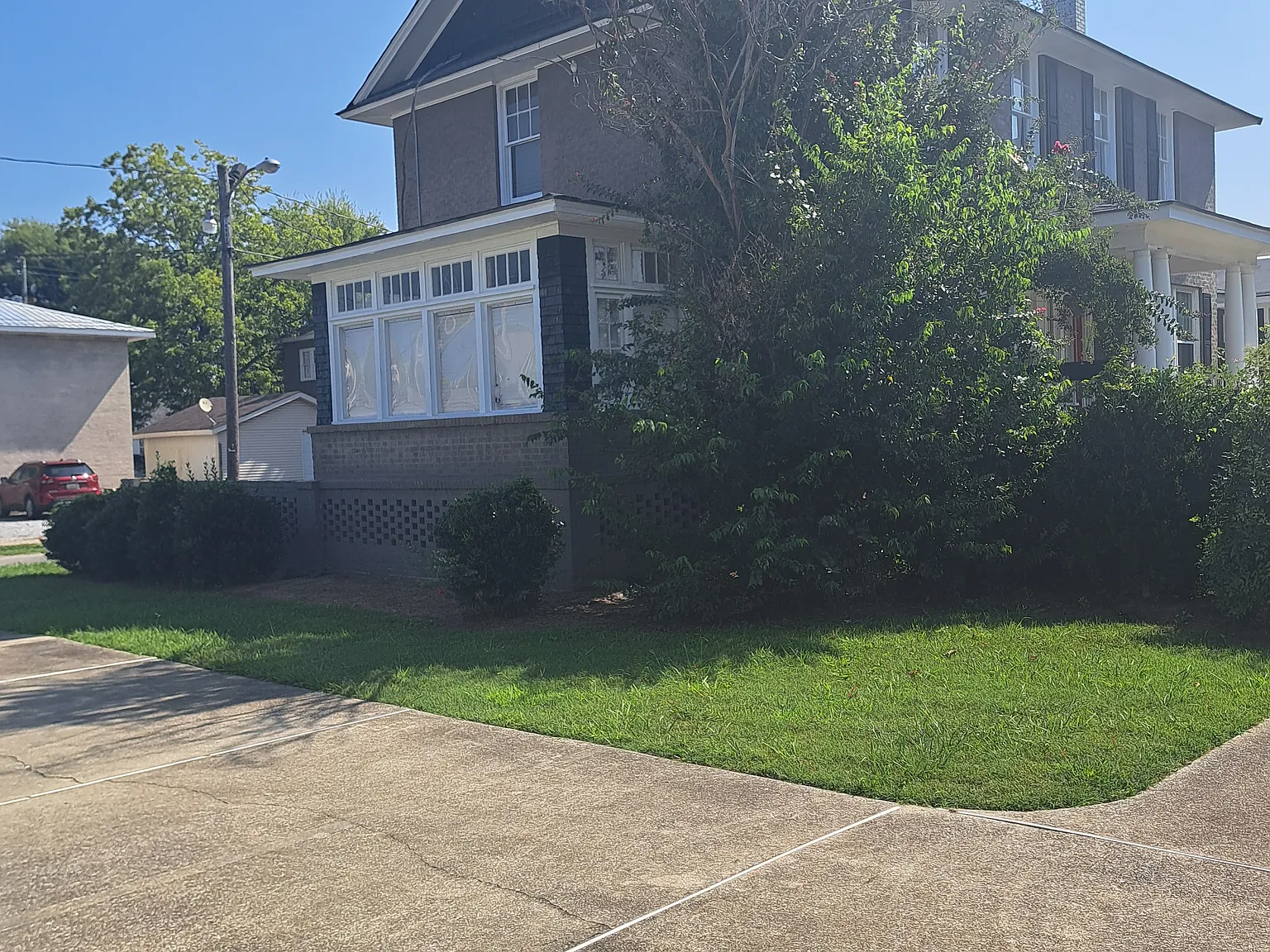 2 bed, 1.5 bath, 1700 sqft, $1,200 — Photo 3