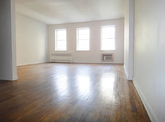 Rented by Balass Ralph, LREB | media 25