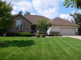 827 Hi Park Ave, Red Wing, MN 55066