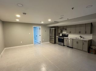 523 3rd St, Union City, NJ 07087
