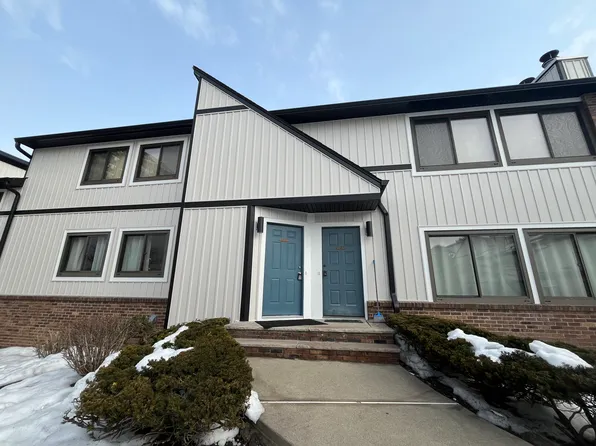 1437 John Street image 1 of 14