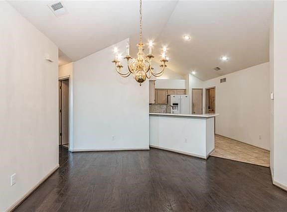 5th image of 1905 W 139th St