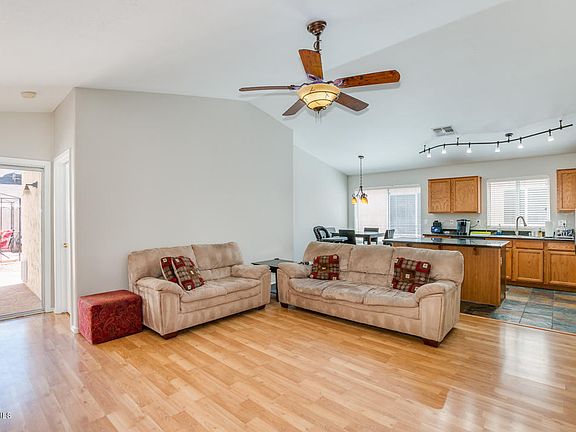 3rd image of 3251 E Kerry Ln