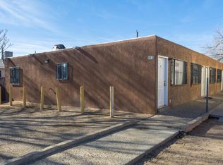 213 63rd St NW, Albuquerque, NM 87105