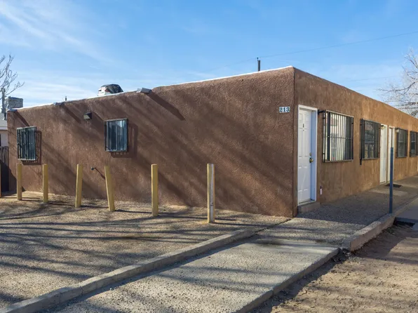 213 63rd St NW, Albuquerque, NM 87105