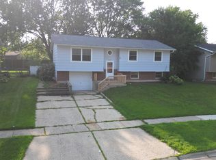 6860 Valley View Rd #1, Hanover Park, IL 60133