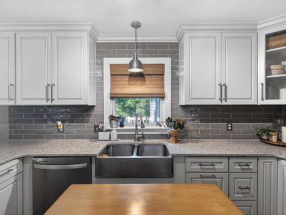 3rd image of 612 Burton Creek Pl