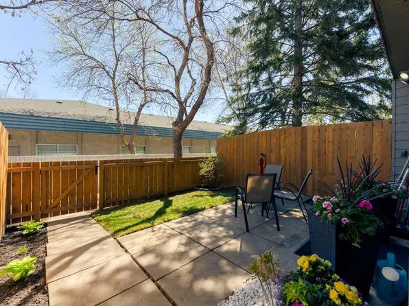 420 E Grier Ave NE #23, Calgary, AB T2K 5X6