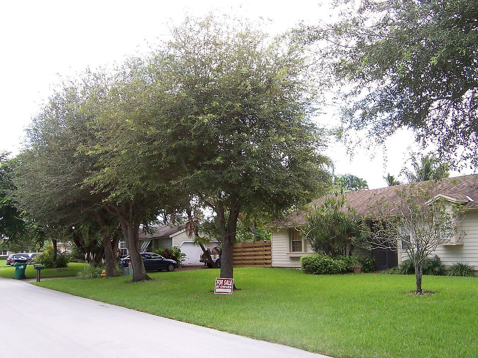 2nd image of 15222 SW 148th Ct
