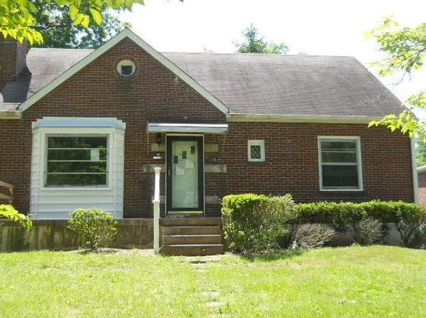 136 Seneca Trl, Louisville, KY 40214