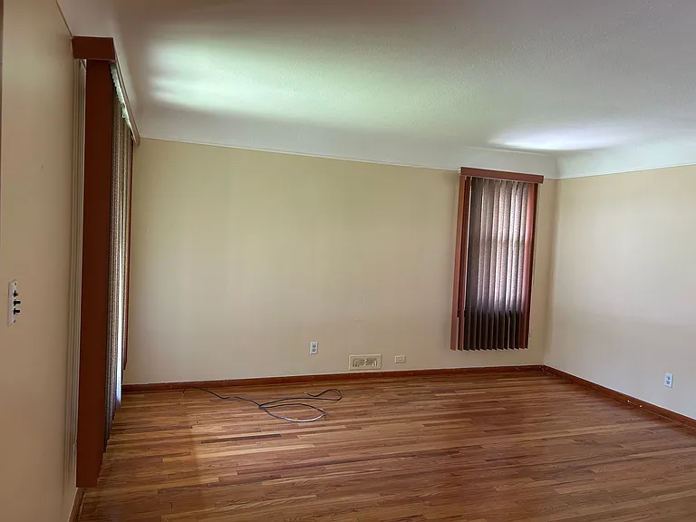 4409 Adrian Rd — Photo 15
