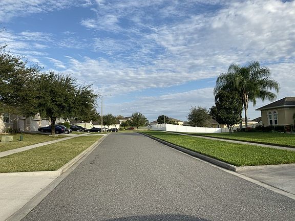 4th image of 2630 Eagle Lake Dr