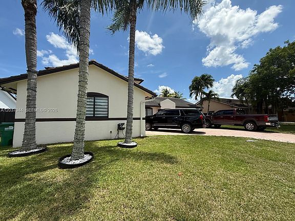 5th image of 14832 SW 169th Ln