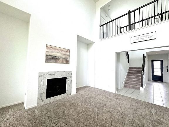 4th image of 5111 Old Amber Dr