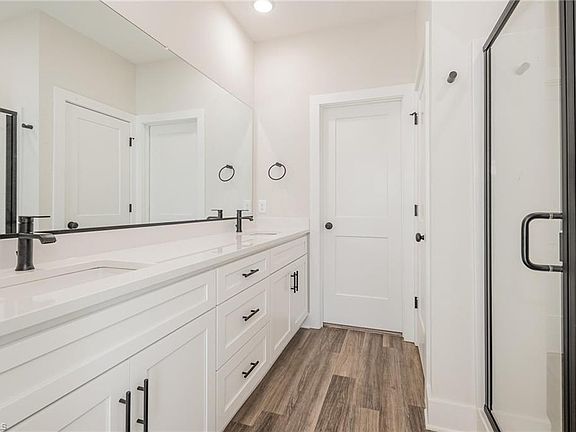 3rd image of 3701 Bridleton Ridge Trl