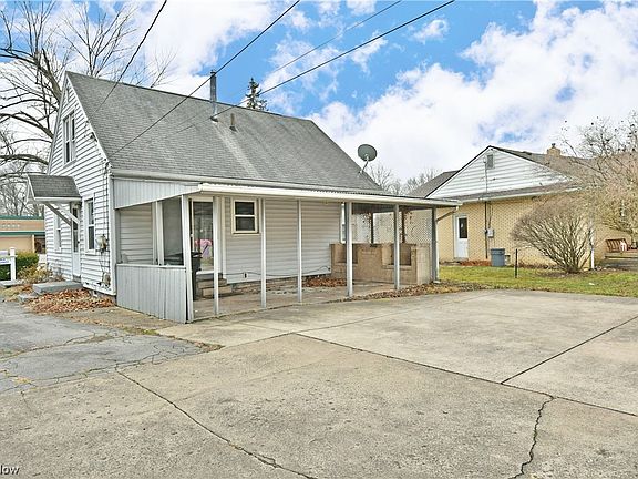 3rd image of 1414 Moncrest Dr NW