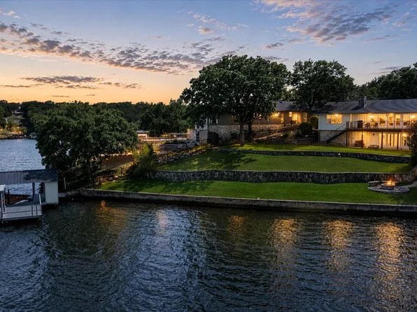 417 Peninsula Ct, Granbury, TX 76048