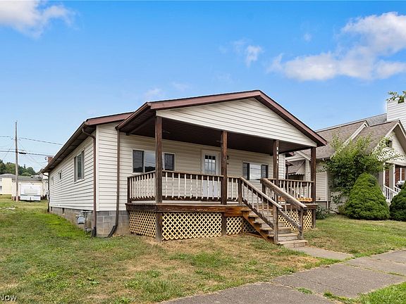 3rd image of 3835 Leona Ave