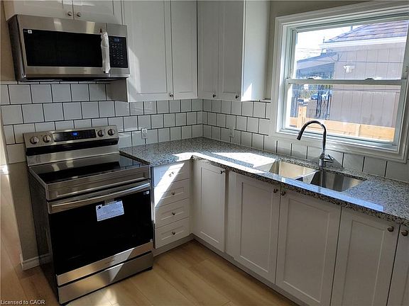 4th image of 545 Quebec St