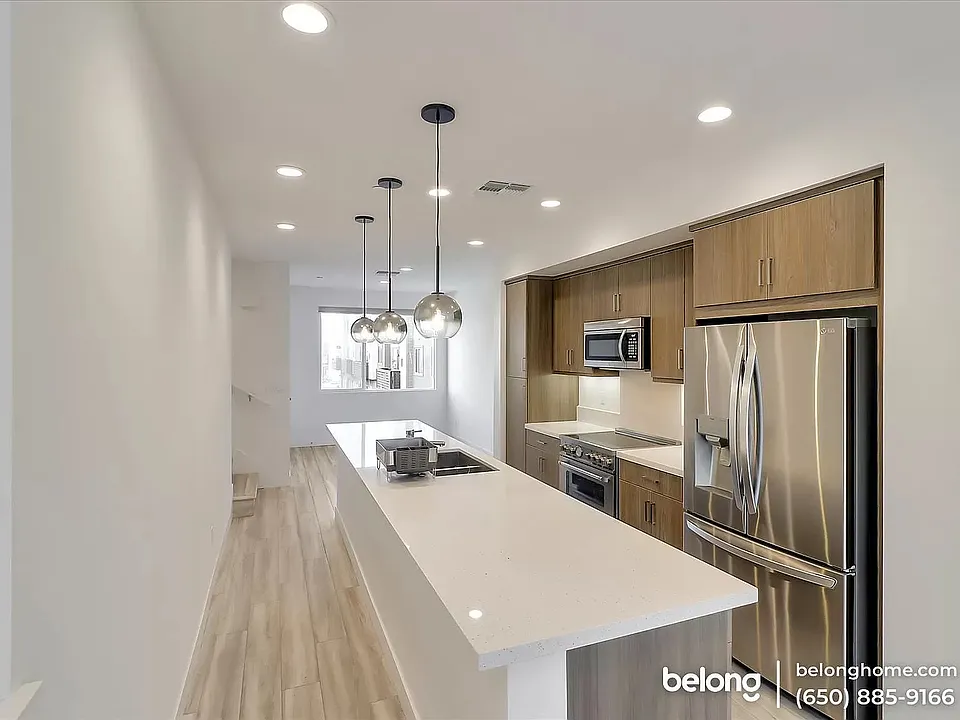 107 Uptown Cir