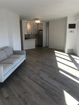 Rented by Douglas Elliman | media 26