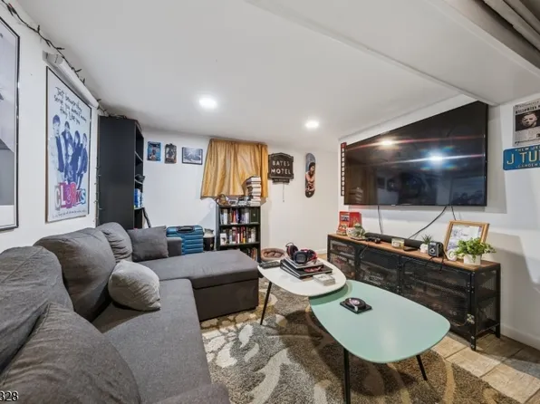 415 Westfield Ave, Elizabeth City, NJ 07208