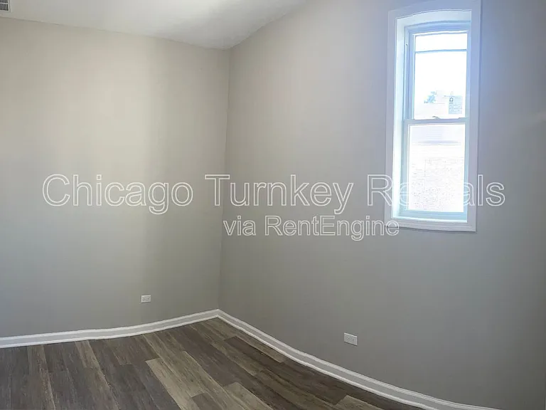 2822 W 25th St #2F — Photo 8