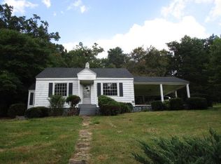 21180 Franklin St, Ferrum, VA 24088