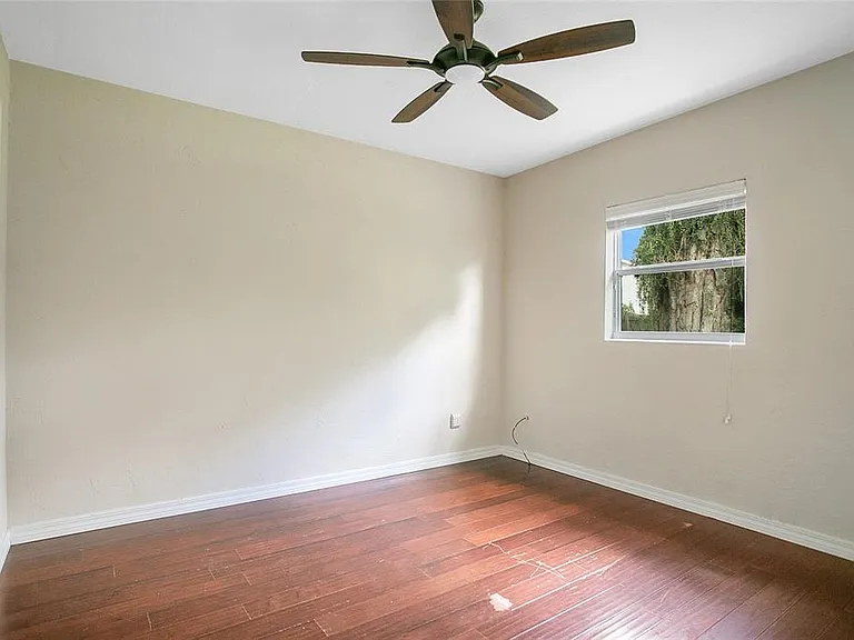 2117 E Esther St — Photo 17