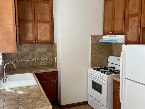 1823-27 Garfield Pl, 1823-27 Garfield Pl #121, Los Angeles, CA 90028