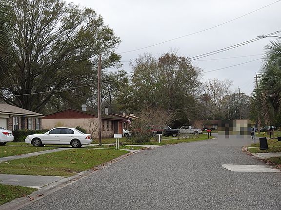 5th image of 7320 Zapata Dr