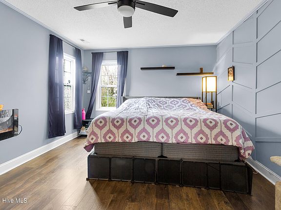 4th image of 218 Attmore Drive