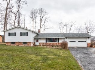 5404 Wilson Dr, Mentor, OH 44060