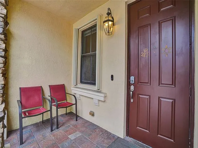 8768 NW 98th Ave — Photo 13