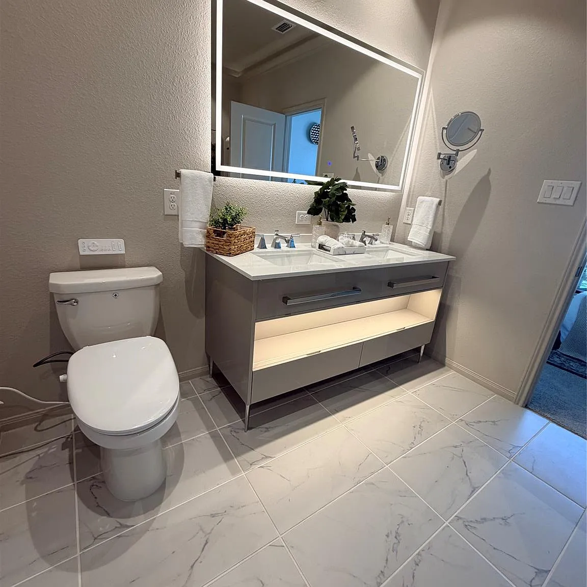 2 bed, 1.5 bath, $1,599 — Photo 4