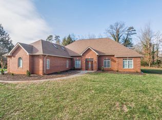 2215 Houser Rd, Knoxville, TN 37919