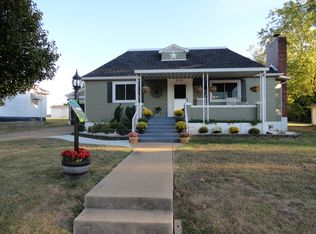 606 E Chestnut St, Desloge, MO 63601