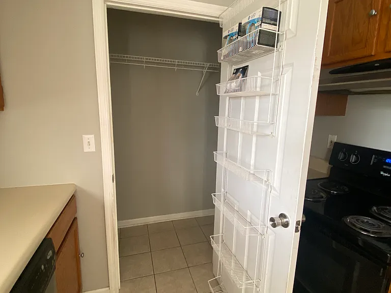 4818 Katia Ln — Photo 14