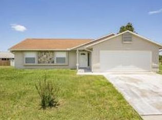 1046 Persian Ln, Sebastian, FL 32958